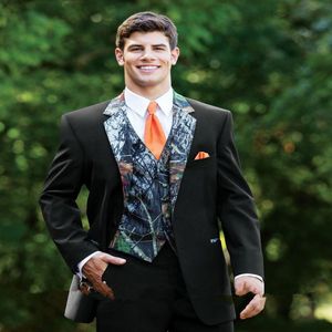 2015 New Camouflage Tuxedos Unique One Button Camo Mens Wedding Suits Notched Lapel Groom Wear Prom Suits For Men Jacket Pants Vest Ti 236e