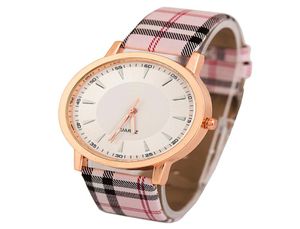 2016 New Quartz Watch Women Luxury Glass Lenses PU Leather Strap Fashion Sports Women OL Watches 3 Colors Choose5452579