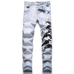 Mäns jeans Ny modetrendblå tryckt mitten av midjan Elastic Casual Slim Fit Mens Denim Pants Q240509