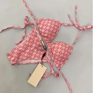 2024 Kvinnors badkläder designer baddräkt kvinnor bikinis baddräkter g thong tvåstycksdesigners bikini topp sexig kvinna baddräkter strand simning slitage 88