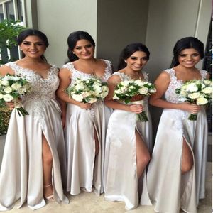 2018 New Jewel Neck Illusion Elegent Bridesmaid Dress Appliques spetspärlor brudtärna klänning klänning piga av hedersklänningar delade långa brudtärna D 262Q
