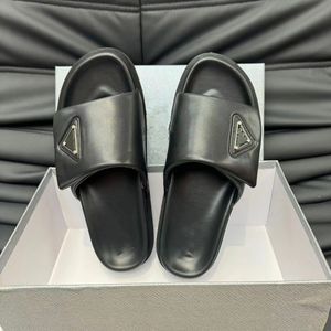 Designer Sandals men Slipper Monolith Buckle Roman Foam Rubber Platform Sandal Luxury Bread Slippers Summer Cutout Buckle Beach Shoes 5.9 04