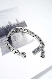Retail INS Item Band Silver Bracelet Isabel Marant Carved Simple Elegant Sports Bracelet for Female as Birthday Gift Party301q2228681