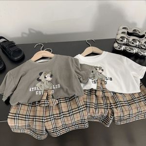 Tasarımcı Bebek Giysileri Setleri Çocuk Giyim Seti Kızlar Lüks Erkek Kısa Kollu Çocuklar Klasik Marka Tees Şort Moda Giyim Yaz Tshirt Suit CXD2405106-6