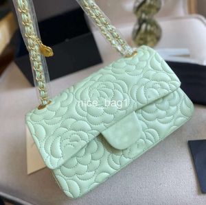 Camellia çift flep kapitone tasarımcı çantası gerçek deri nakış pembe yeşil altın metal nadas bir omuz crossbody para çantası lüks bayan çanta