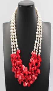 Gioielli Guaiguai 3 fili di patate bianche naturali Round Pearl Red Coral Collace Ethnic Style fade a mano per donne1589128