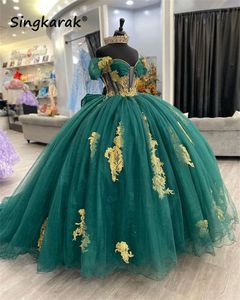 فساتين الأميرة الخضراء الجديدة Quinceanera مع القوس الذهبي الدانتيل زين ثوب الكرة مطرز قبالة الكتف عيد ميلاد 16th Vestido