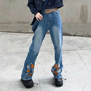 Jeans feminino Plus Tamanho para mulheres jeans de cintura alta Slim Fit Floral Bordado