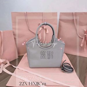 Mui Mui Bag Bag Bag Bag Hobo Travel Designer Shopper Shopper Bags Premium Crossbody Clutch Handbang 5bg288 поставляется с двумя карманами на молнии 4 цвета 551