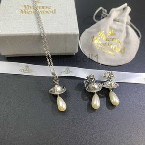 Designer Fashion vivienenn Westwoods Empress Dowager Water Drops Pearl Stereoscopic Saturn Necklace Nana High Grade Fashion Neckchain RJZR