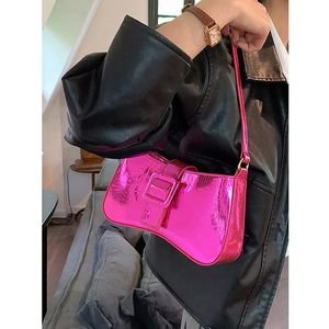 El tipi pembe Y2K Under Emfed Bag Moda Tasarım Serin Kız Bir Omuz Trend Yaz Pürüzsüz Yüzey PU Crossbody 240508