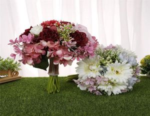 Bride segurando flores casamento romântico Buquê de noiva colorido Flores de seda artificial Flor falsa de alta qualidade para decoração de casa15679169