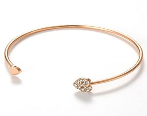 Versão coreana de Mossovy de pulseiras de ouro rosa cúbicas assimétricas para feminino Bangles de strass populares para mulheres8771790