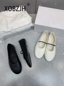 Leder Ballett Flats Luxus -Designerschuhe für Frauen schwarz hochqualifiziert Mary Janes Ballerina Bequeme Schuhe Frau 240428