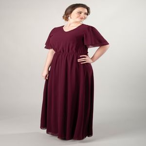 2019 Koyu Kırmızı Şifon Plus Beden Uzun Mütevazı Nedime Elbiseleri Çarpık Kollu A-Line Kat Uzunluğu Plaj Düğün Elbisesi 2761