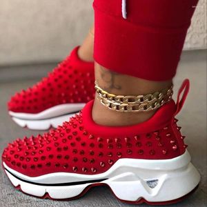 Scarpe di fitness Wenyujh Piattaforma femminile Slitta per rivetti femminili su scarpe da ginnastica per le stelle rotonde per leta