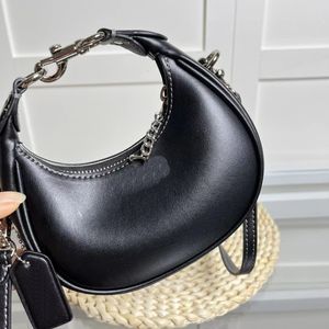 2024 new CR508 crossbody bag, armpit bag, women's dumpling bag, wrist bag, retro half-moon bag, style high-end bag, summer designer bag, daily commuting