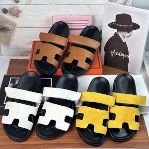 Designer Slides Chypre Beach Classic Sandals Flat Summer Flip Flip Flip di alta qualità Fashion Bottom Flat Bottom maschile e veri e vere pannelli in pelle vera in pelle