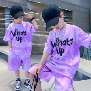 衣料品セット新しい男の子夏のクイック乾燥セットチルドレンズストリート衣料品男子短袖Tシャツ+2ピーススポーツセットベイビールーズsetl2405