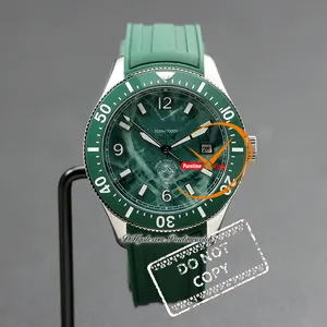 1858 Iced Sea Date 131323 Automatisk herrklocka stålfodral Ceramics Bezel Green Dial Rubber Rand Watches Reloj Hombre Montre Hommes Puretimewatch PTMBL F2