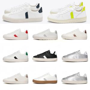 2024 Fashion French Brazil Green Low-carbon Life V Organic Cotton Flats Platform Sneakers Women Casual Classic White Designer Shoes Mens Loafers 36-45 w3