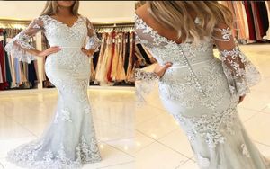 2021 Silver Lace Mermaid Prom Dresses V Neck Appliques Illusion Long Sleeves Sexy Backless Formal Dress Evening Gowns5915542