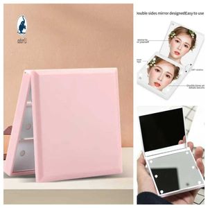 Compact Mirrors Makeup mirror with LED light portable pocket double-sided folding compact makeup Q240509