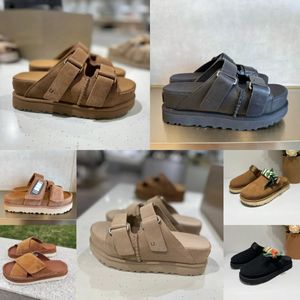 Nya designer Brown Sandals Outdoor Sand Beach Rubber Slipper Fashion Casual Tunga Bottomed Buckle Sandal Leather Sports Sandaler Storlek 35-44