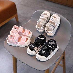 Sandalen Jungen 2024 Neue Sommerkinder Zehen Bag Beach Schuhe Mädchen Cartoon Koreanisch H240510