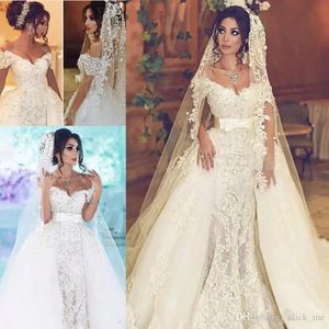 Vintage Overskirts Wedding Dresses Dubai Arabic Off Shoulder Mermaid spets bröllopsklänning med löstagbar tyll tågantåg brud 2654