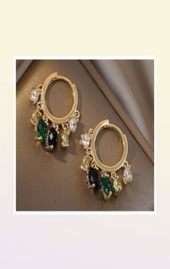 Hoop Huggie Fashion Women Emerald zielone kolczyki Kobiet luksusowy projektant najwyższej jakości elegancki 8938763