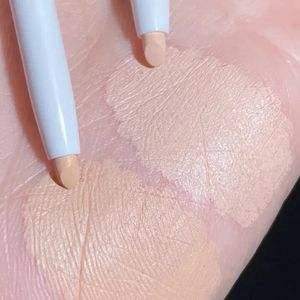 Copertina completa Concealer Stick Pencil Conceale Spot Blemish Cream Foundation Waterproop Strumento di trucco del sopravvento Cosmetico 240430