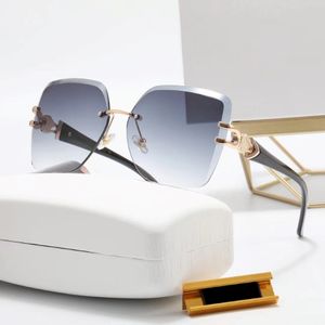 Designerin Sonnenbrille Frau Modemann Sonnenbrille Frauen Brille Randless Diamant geschnittene quadratische Sonnenschutzspiegel Brille Rahmen gemischte Farbe Simp 308u