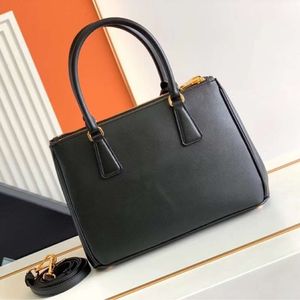 Äkta mördare P Home Cross Mönster Original läder Galleria Handheld Women's Shoulder Bag 80% Factory Wholesale