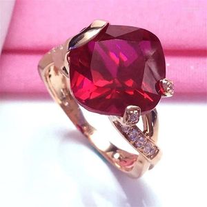 Klusterringar 585 Purple Gold Plated 14k Rose Inlaid Diamond Ruby Crystal Engagement for Women Open Glamour lyxsmycken