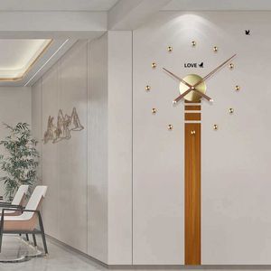 Zegarki ścienne Nowoczesne design litego drewna zegara ściany luksusowy metal DIY DECORACJA DEKADACJA SIMITA SHILE OROLOGI Parete Prezent Q240509