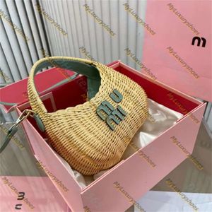 Muis Straw Plaited Under Undercandy Mui Bag Lüks Tasarımcı Çapraz Vücut Çanta Totes Lady Portable Omuzlar Çanta Kozmetik Çantalar Kılıflar Gezgini Wicker Dokuma Çanta Çanta