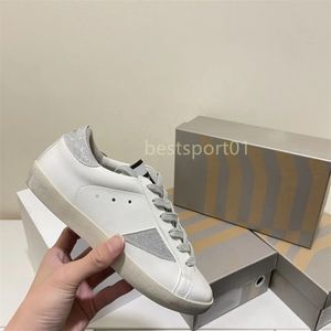 2024 Tasarımcı Sneakers Golden S Loafers Sıradan Ayakkabı Deri İtalya Kirli Eski Ayakkabı Marka Kadın Erkekler Süper Yıldız Top Yıldız Eğitimleri 35-45 W3