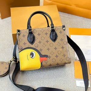 24SS Womens Luxurys مصممي مصممين حقيبة حقائب يدوية Retiro