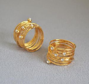 Szlachetny pierścień Pearl Green Emerald Jewelry 18k żółte złoto Pierścienie Kobiety Pierścionki z prezentami Wysoka jakość6121067