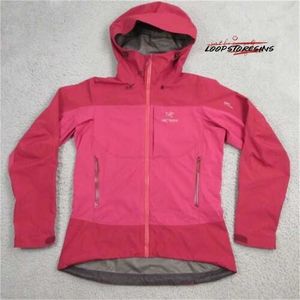 Designer di marchi ricamato alle giacche primaverili arco femminile con cappuccio da donna Goretex Waterproof Pink CI1S