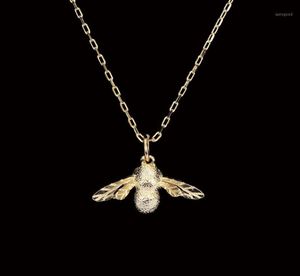 Colares pendentes Moda de alta qualidade Colar de abelha de joias de jóias de ouro prateado para mulheres bijoux femme12386959