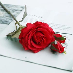 Dekorative Blumen lebensechter Rose Simulative künstliche Bouquet -Layout für Hochzeitsfeier Festival Zuhause (rot)