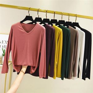 Women's T-skjortor Volalo Modal V-ringning Långärmad skjorta Autumn All-Match Solid Color Slim T-shirts Tees Tops