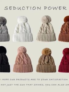 Basker vinter stickad hatt mångsidig varm ullfast färg kvinnors plysch