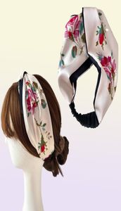 Silk Cross Knottade kvinnor pannband Fashion Luxury Girls Flowers Hair Bands Scarf Accessories Gifts headwraps utan Box82970031154538