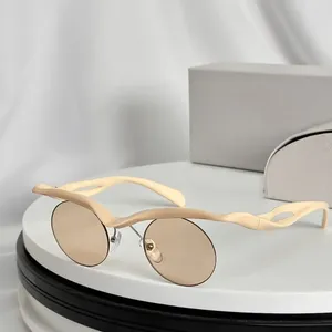 Óculos de sol mulheres viagens de negócios ao ar livre lentes de gradiente polarizadas de alta qualidade moda de luxo pequeno óculos de rosto
