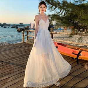 Casual Dresses Chic Fashion Women White Lace Spaghetti Straps Backless Summer V Neck Bandage Fairy Long Sexy Club Birthday Party Evening