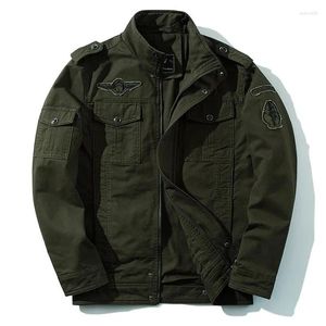 Jackets masculinos roupas de trabalho de tamanho grande desgaste 2024 Jaqueta de lavagem de algodão da primavera e outono com epaulets Stand Golar Roupos