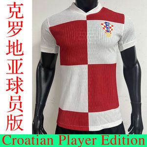 Futbol Formaları Erkek Trailsits 2425 Oyuncu Baskı Kupası Hırvatistan Jersey Futbol Boyutu 10 Modrik Versiyon